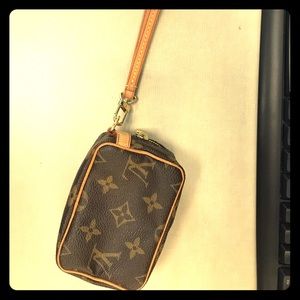 LV wristlet